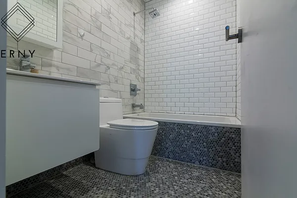 Rented by ERNY LLC | media 9