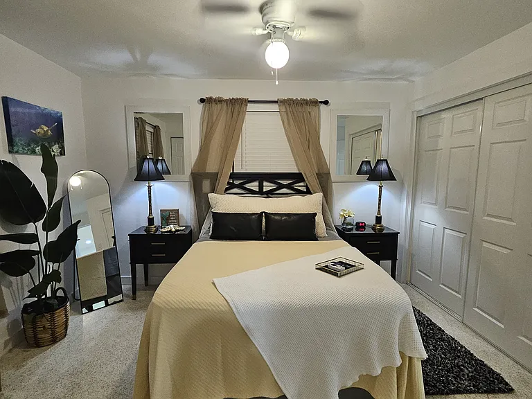 Poinciana Dr — Photo 10
