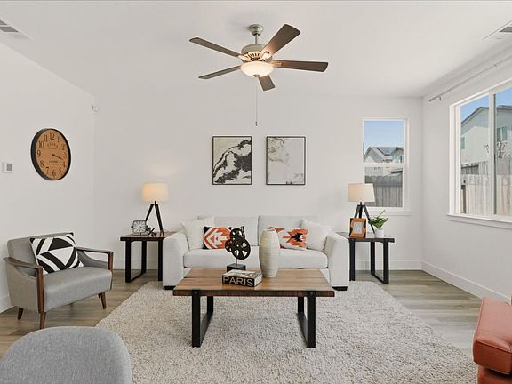 3rd image of 1207 Walker Peak Way