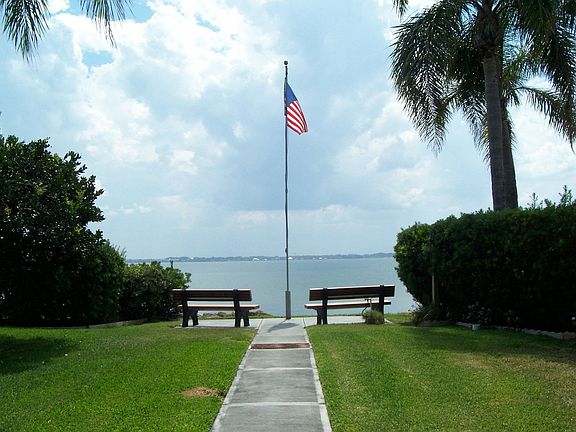 3rd image of 2580 Highway A1a #74