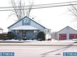 216 S Centre Ave, Leesport, PA 19533