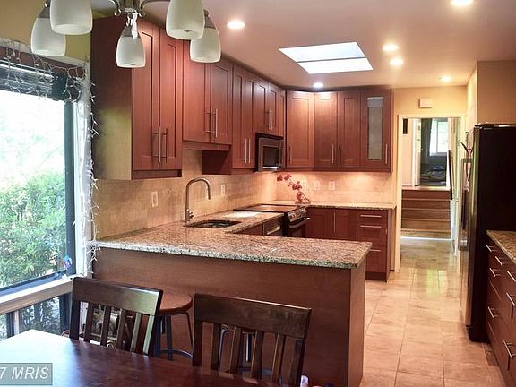 2nd image of 4305 Starr Jordan Dr