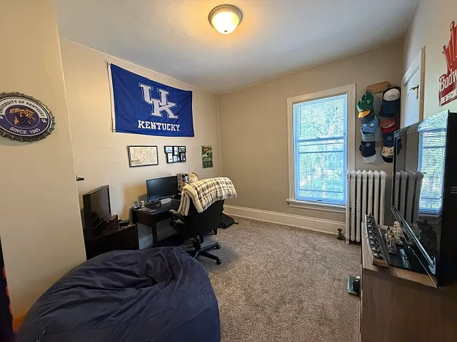 2755 N Downer Ave — Photo 15