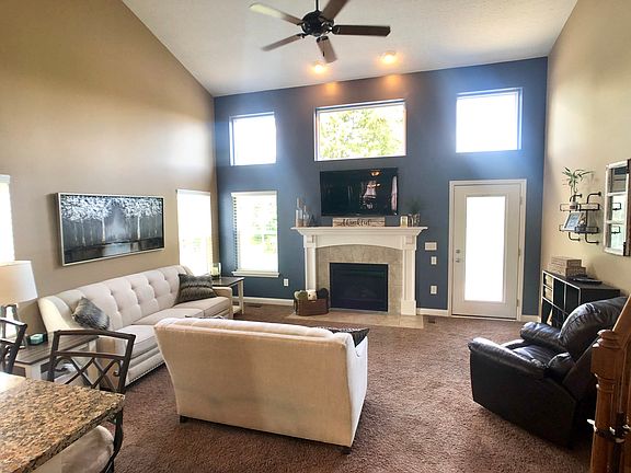 5th image of 8849 Coronet Ct