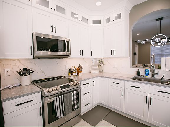 3rd image of 77 Logan Ln
