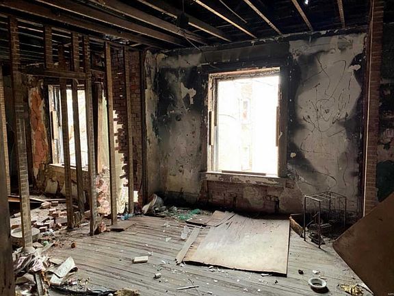 3rd image of 608 Walton Ave