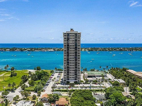 5600 N Flagler Dr Photo 1