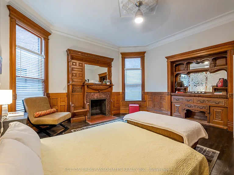 608 Spadina Ave #1 — Photo 10