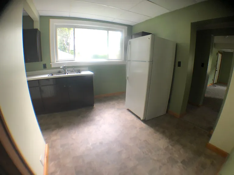 703 E Chippewa St #B — Photo 8