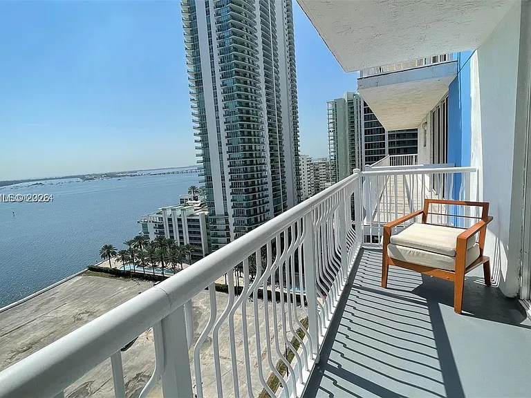 1200 Brickell Bay Dr #1702 — Photo 23