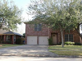 319 Mammoth Springs Ln, Dickinson, TX 77539
