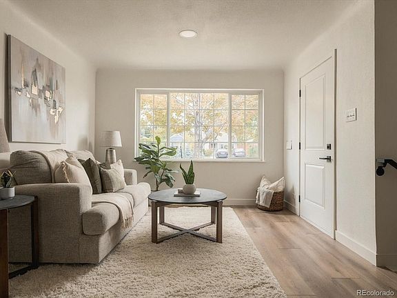 4th image of 2941 Ivanhoe Street
