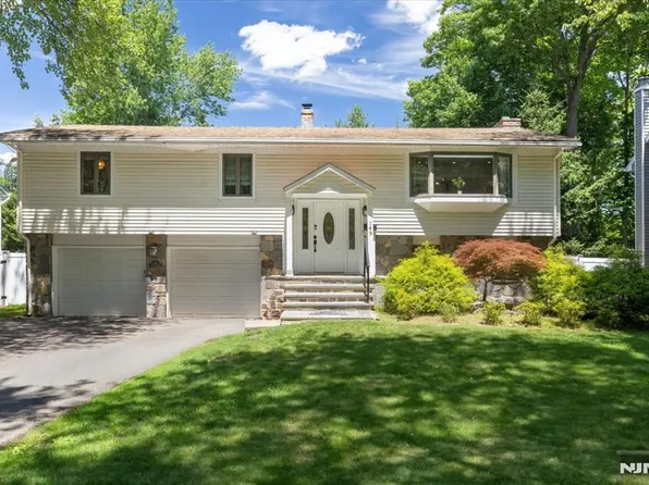 149 Sherwood Dr, Ramsey, NJ 07446