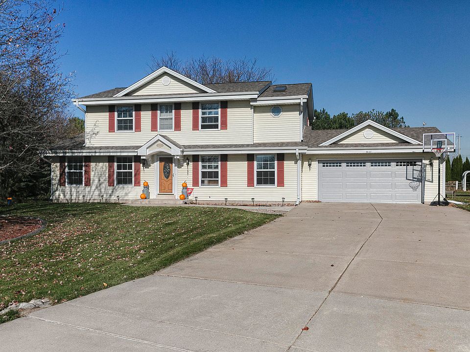 1st image of W281N7559 Finch Cir