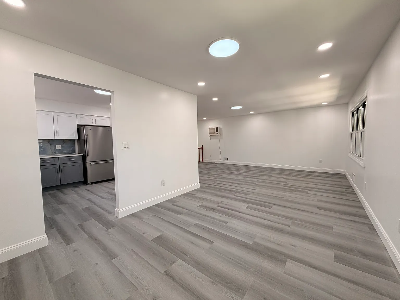 3 bed, 1200 sqft, $3,500 — Photo 3