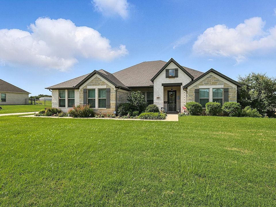 1st image of 104 Maudy Ln