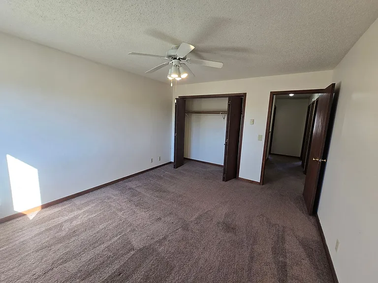 4727 Fairfax St — Photo 7