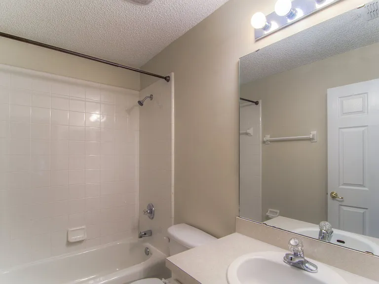 1588 Glen View St — Photo 11