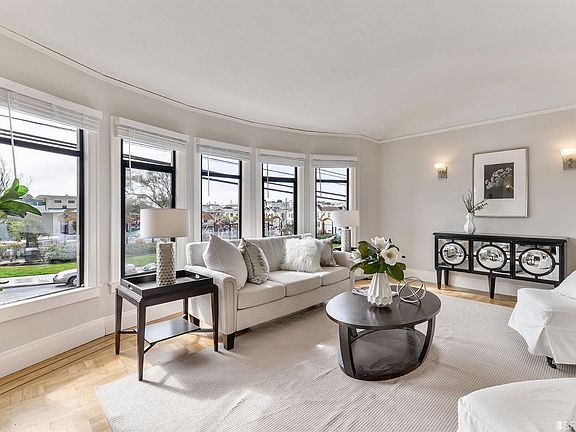 4th image of 2224 Lawton St