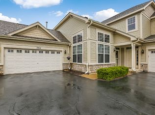 1864 Chase Ln #12-4, Aurora, IL 60502