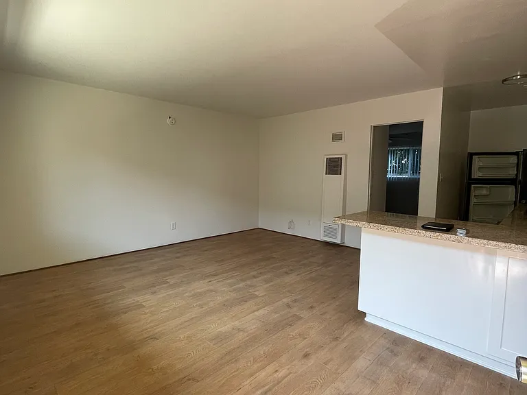 1516 Corinth Ave #3 — Photo 14