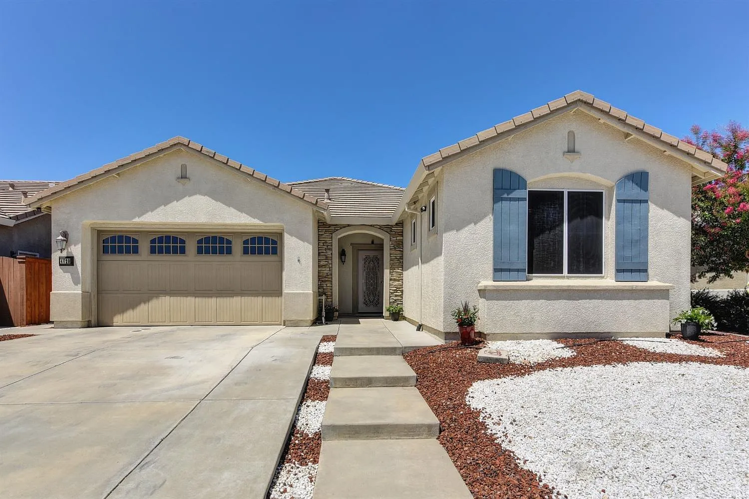 4020 Cuyamaca Cir photo 1