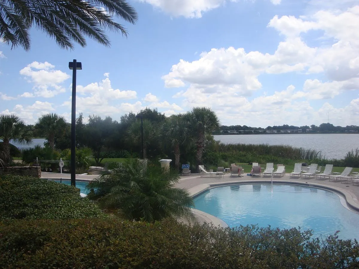 1 bed, 707 sqft, $1,350 — Photo 3