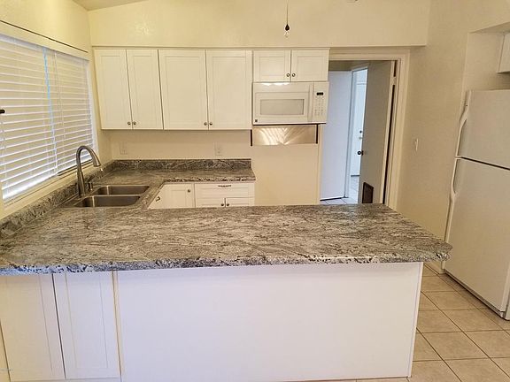 5th image of 7101 W Mulberry Dr