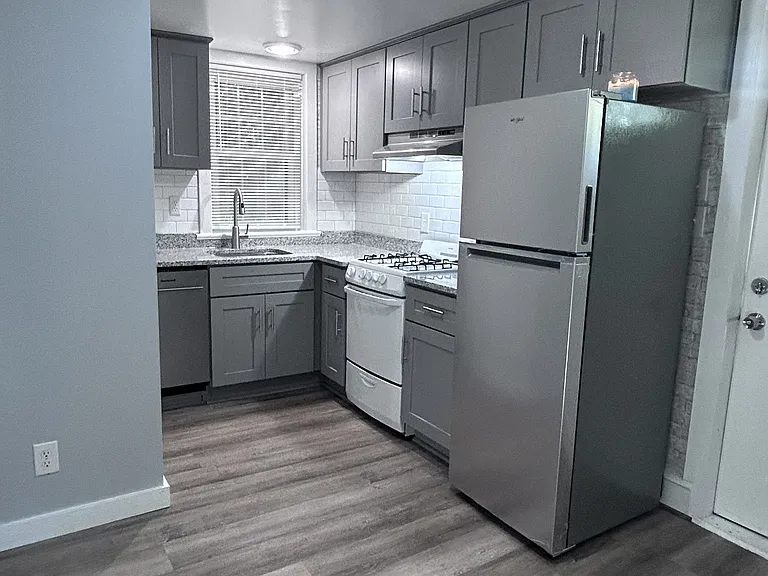 259A Lasalle Ave — Photo 5