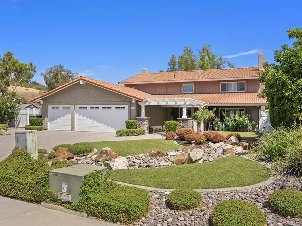 2554 Valley Lake Dr, El Cajon, CA 92020