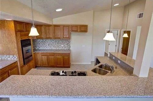 3rd image of 2471 Eileen Dr