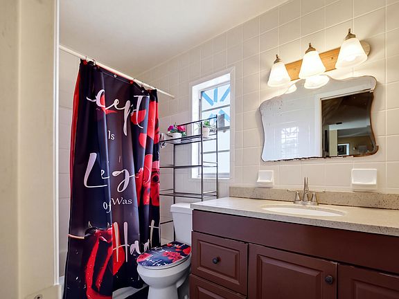 5th image of 4724 IMOGENE Court