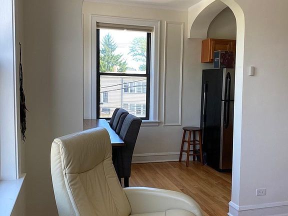 5th image of 4505 N Lincoln Ave APT 2E