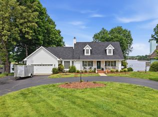 686 Bluff Dr, Winchester, TN 37398