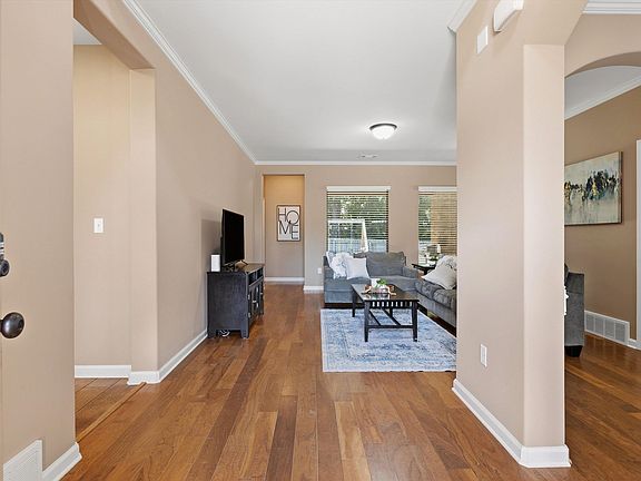 5th image of 6025 Garrett Valley Ln
