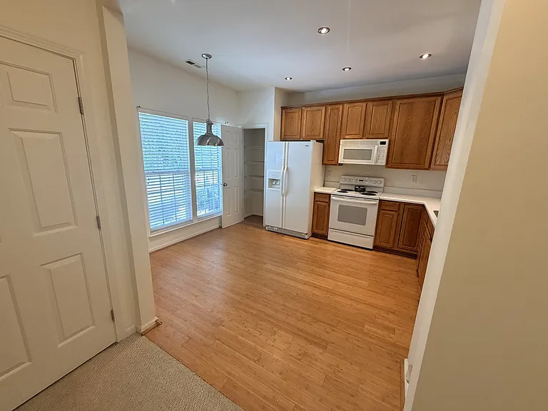 Large spacious kitchen