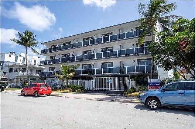 1st image of 1986 Biarritz Dr APT 104