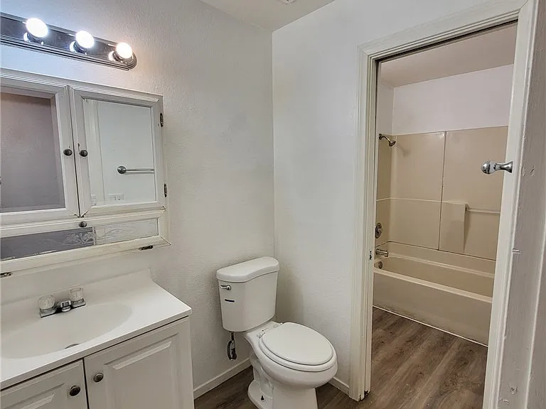 4456 Buena Vista Dr — Photo 12