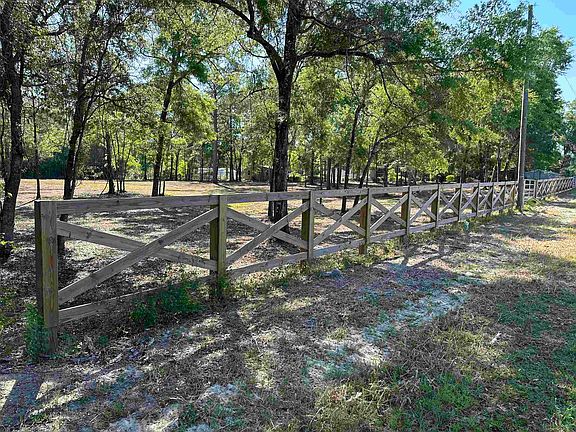 2nd image of Xx Metcalf Rd