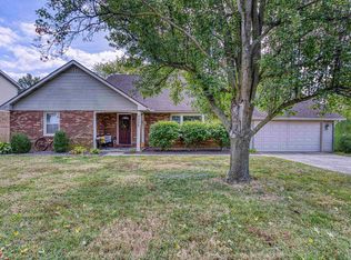 7355 Fairview Dr, Newburgh, IN