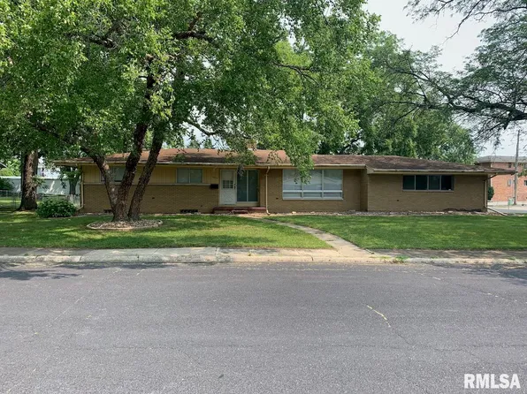 2705 W Wardcliffe Dr, Peoria, IL 61604