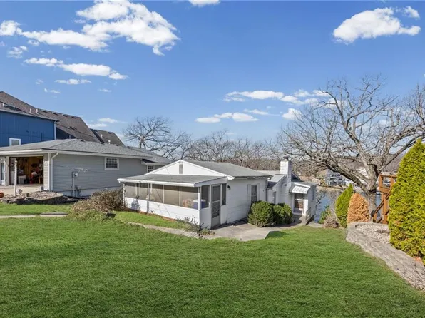 52 S St, Lees Summit, MO 64086