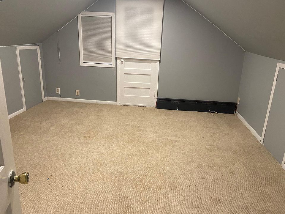 2nd image of 739 Canie