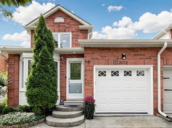 2072 Glenada Cres, Oakville, ON L6H 4M2