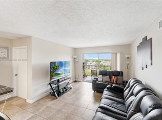 15221 SW 80th St APT 506, Miami, FL 33193