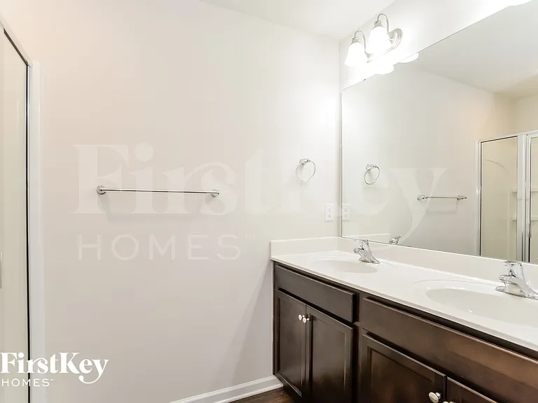 2058 Cypress Village Dr NW — Photo 10