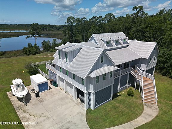 5th image of 10565 Shorecrest Rd
