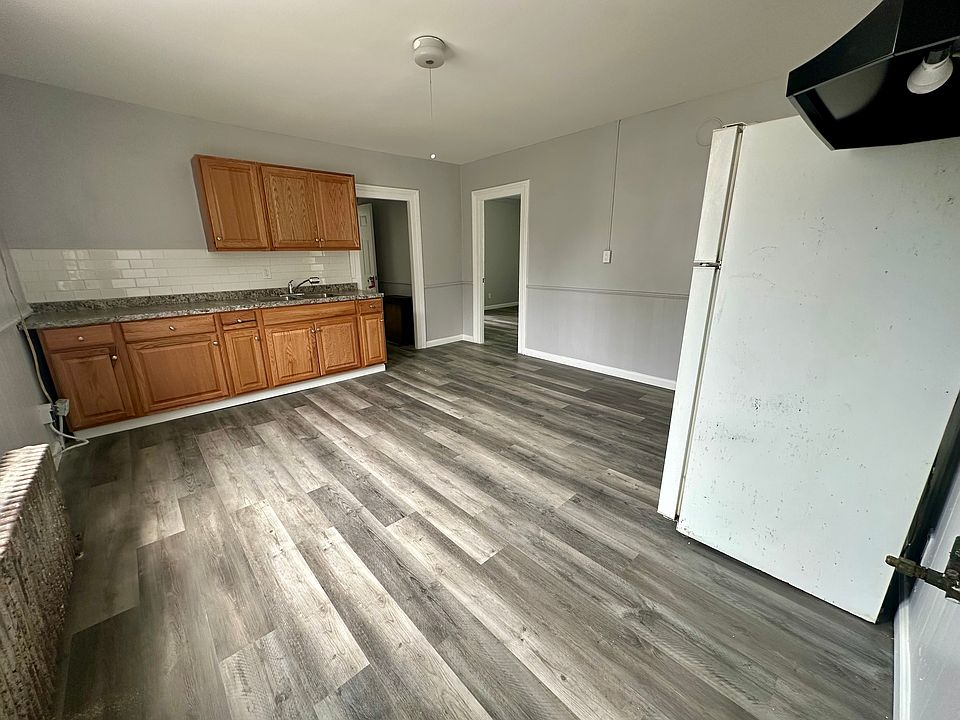 1st image of 112 Charles St APT 2