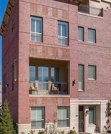 3rd image of 101 Decker Ct Ste 305