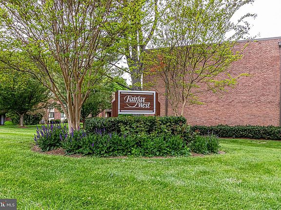 3rd image of 10720 West Dr APT 204